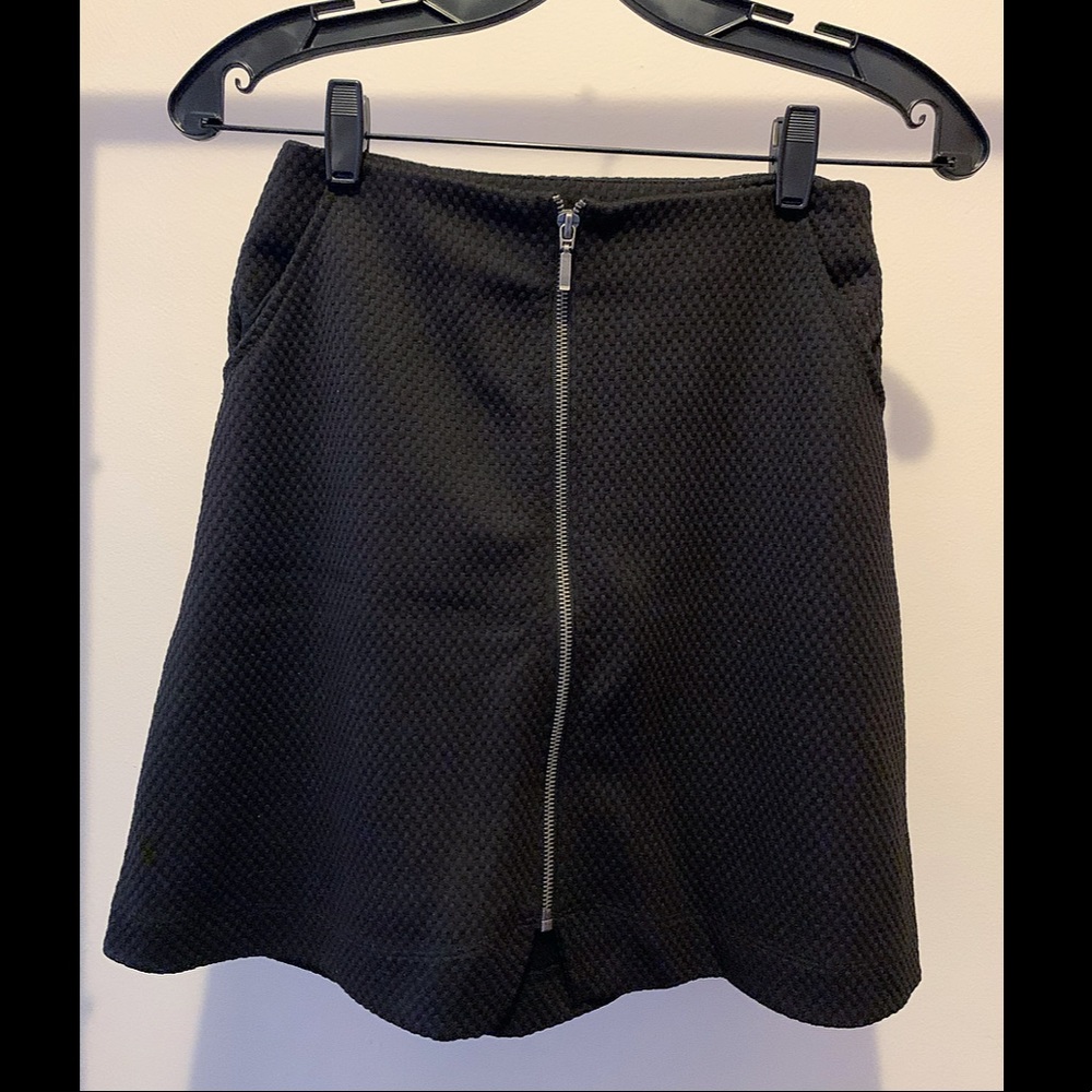 2/$20 H&M Black Zipper Skirt